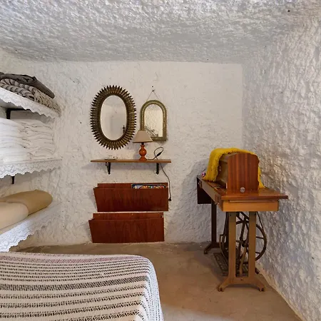 La Cuevita De Hilario Holiday home *